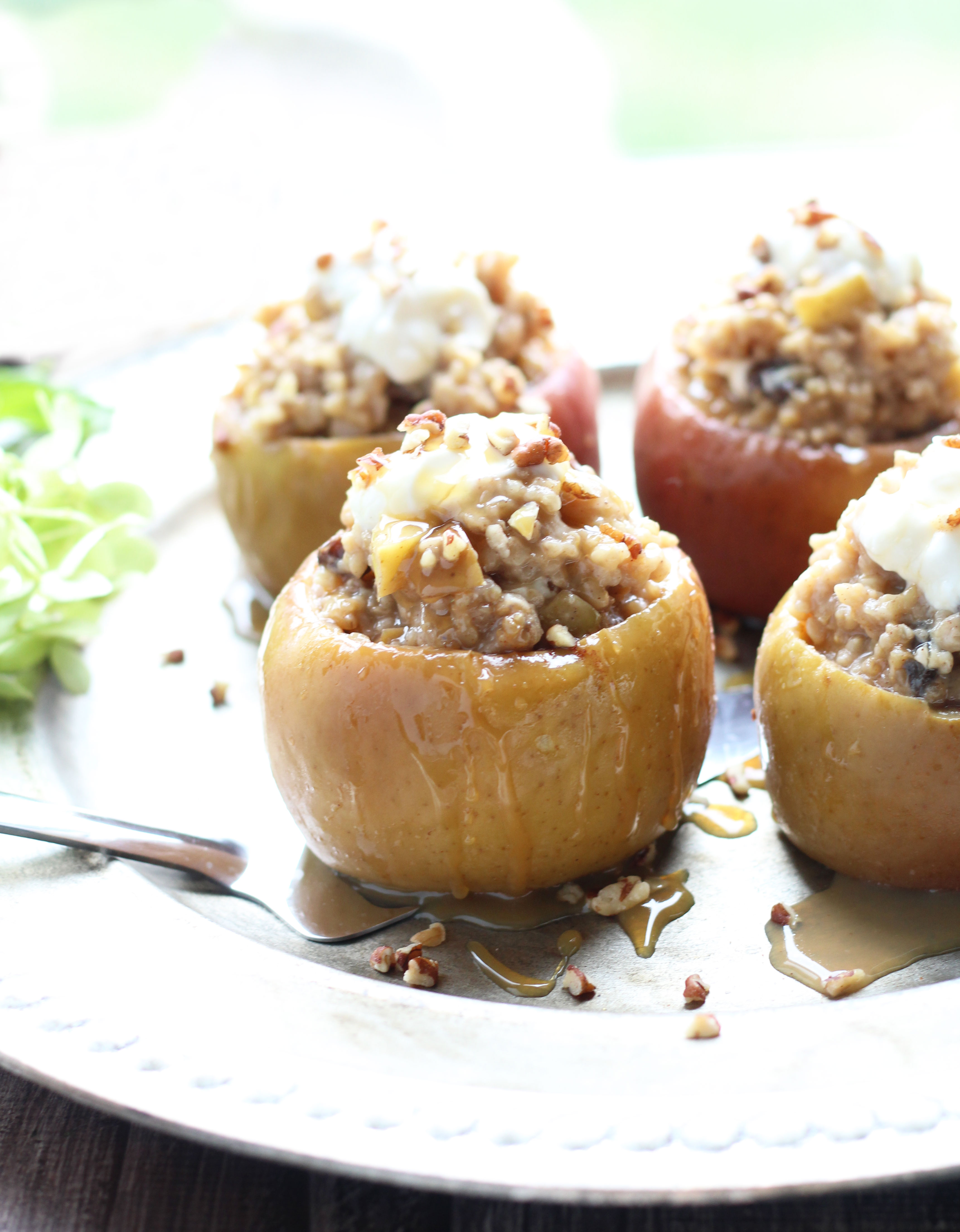 roasted-apple-cups-with-oatmeal-6