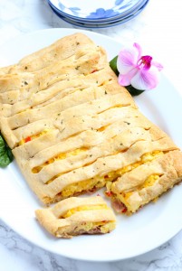 This Scrambled Egg Brunch Bread is so easy to make with crescent roll dough!