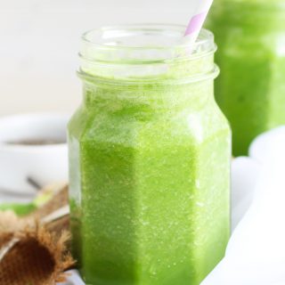 This Green Smoothie is perfect for a healthy snack with green spinach, apple, pineapple and a bit of fruit juice.